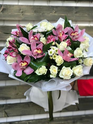 Букет цветов из: Розы и Хризантемы в городе Кашира